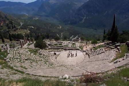 Το αρχαίο θέατρο των Δελφών άνοιξε μετά από τριανταεπτά χρόνια σιωπής