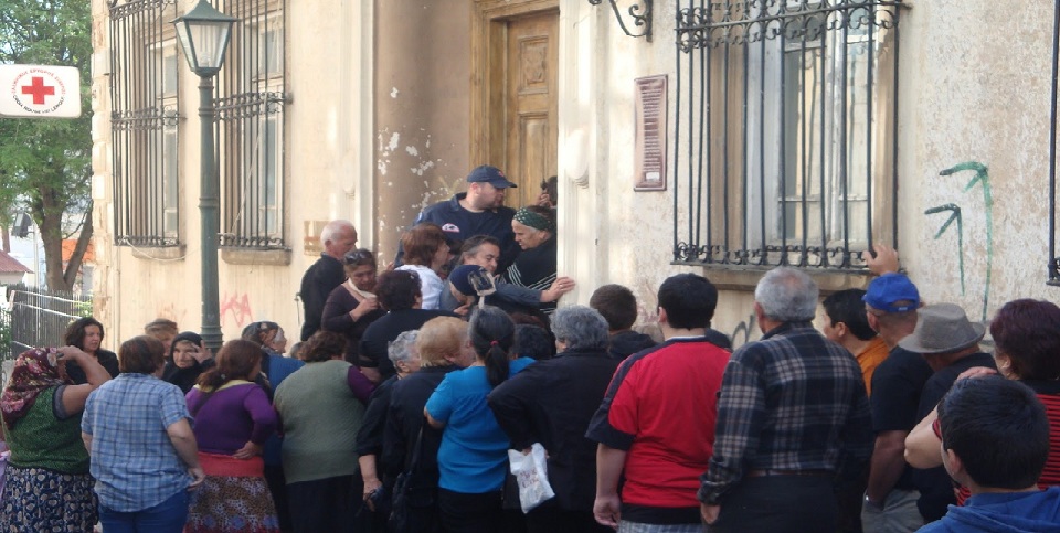 Τρόφιμα στους απόρους έδωσε ο ΕΕΣ Ξάνθης