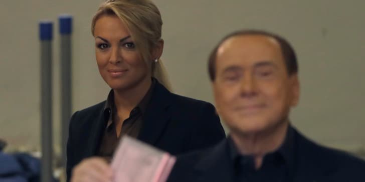 Berlusconi-Pascale.jpg