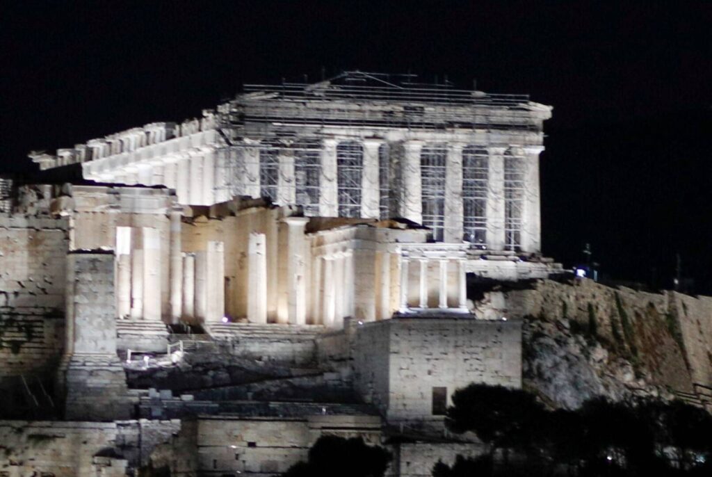 Μαγική η εικόνα της Ακρόπολης με το νέο φωτισμό