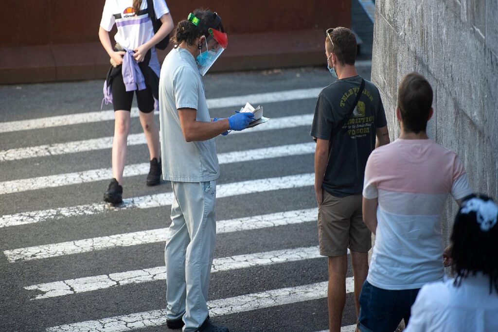 Ποια ευρωπαϊκή πρωτεύουσα επιστρέφει πρώτη σε lockdown 