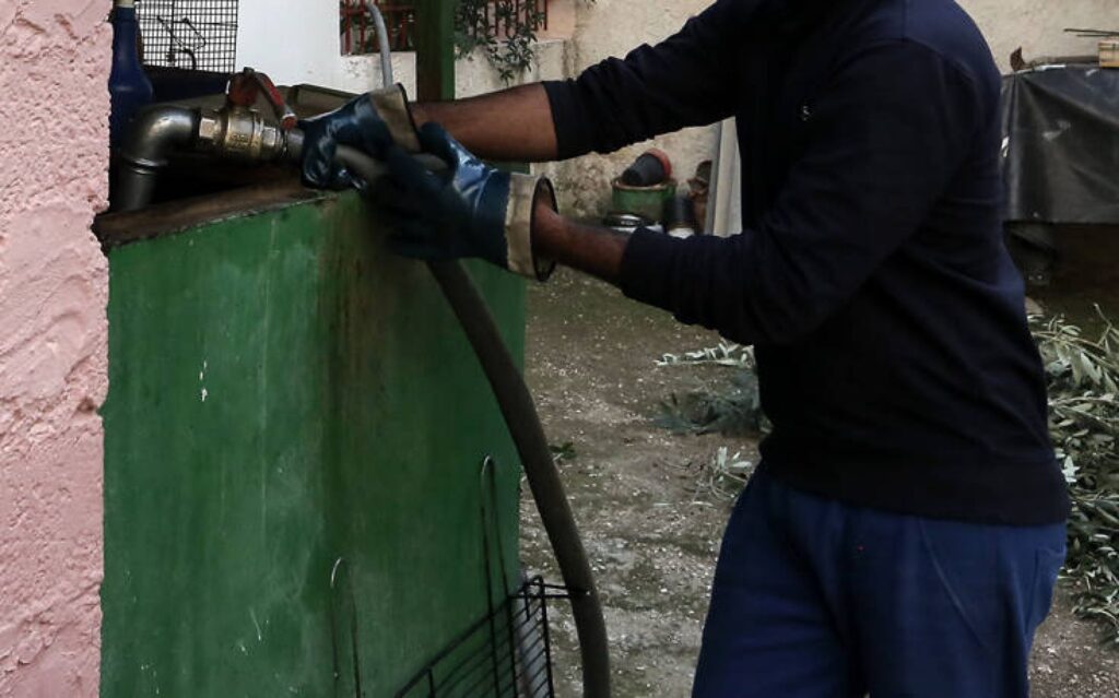 Ποιοι είναι οι δικαιούχοι για το επίδομα Θέρμανσης και ποια τα ποσά ανά γεωγραφική ζώνη