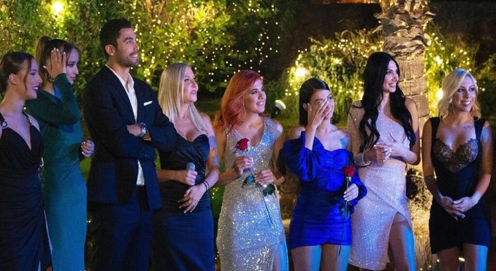 The Bachelor: Ανατροπή καμία αποχώρηση στο χθεσινό επεισόδιο (βίντεο)