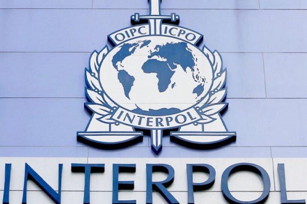 Συναγερμός από την Interpol για πλαστά εμβόλια