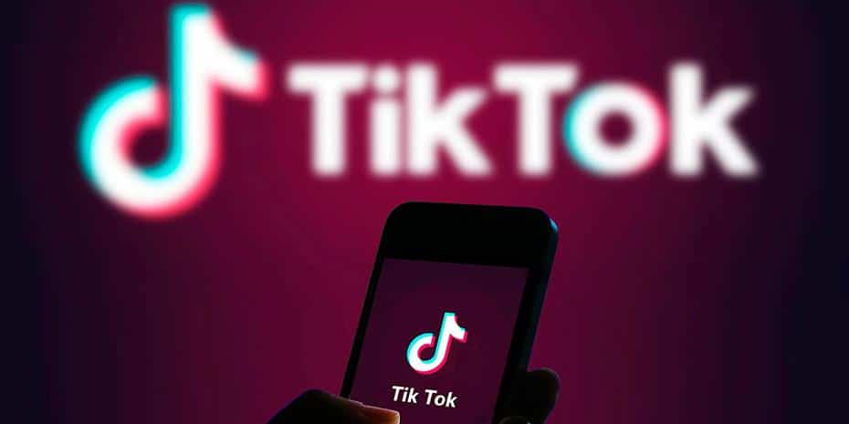 TikTok: Βίντεο σκληρού πορνό ανεβαίνουν ως εικόνες προφίλ στην εφαρμογή