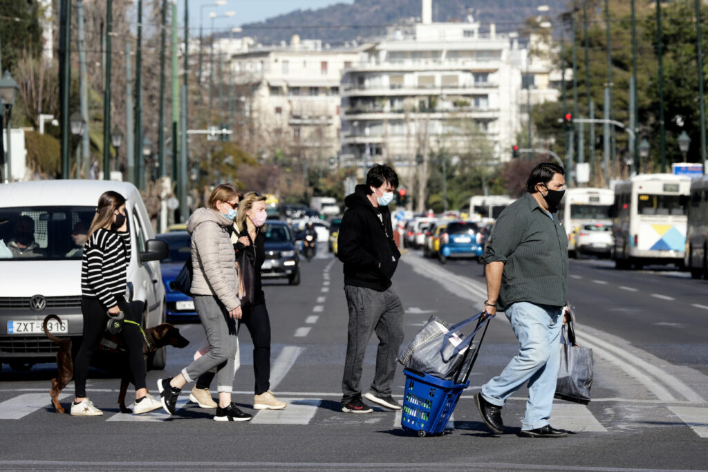 Lockdown: Σήμερα οι ανακοινώσεις για μετακινήσεις, απαγόρευση κυκλοφορίας και λιανεμπόριο