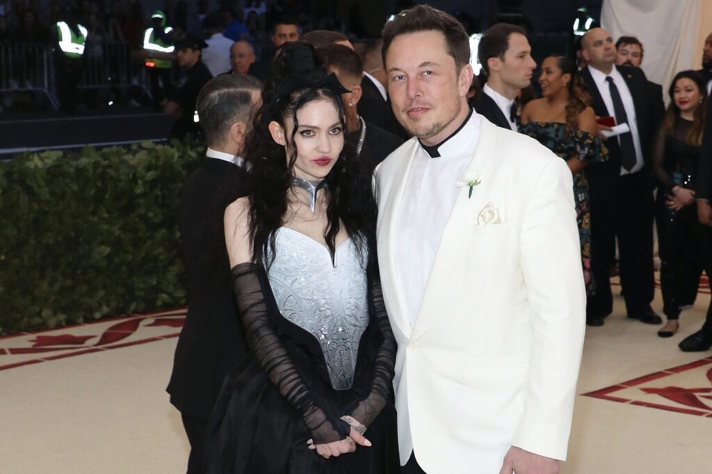 Χώρισε ο Elon Musk από την Καναδή Grimes έπειτα από 3 χρόνια σχέσης