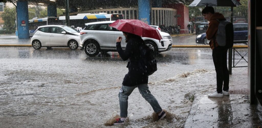 Σφοδρό χτύπημα της κακοκαιρίας 