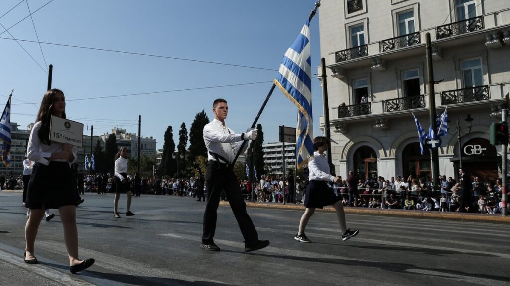 Βορίδης: Οι παρελάσεις θα γίνουν κανονικά με τη συμμετοχή όλων