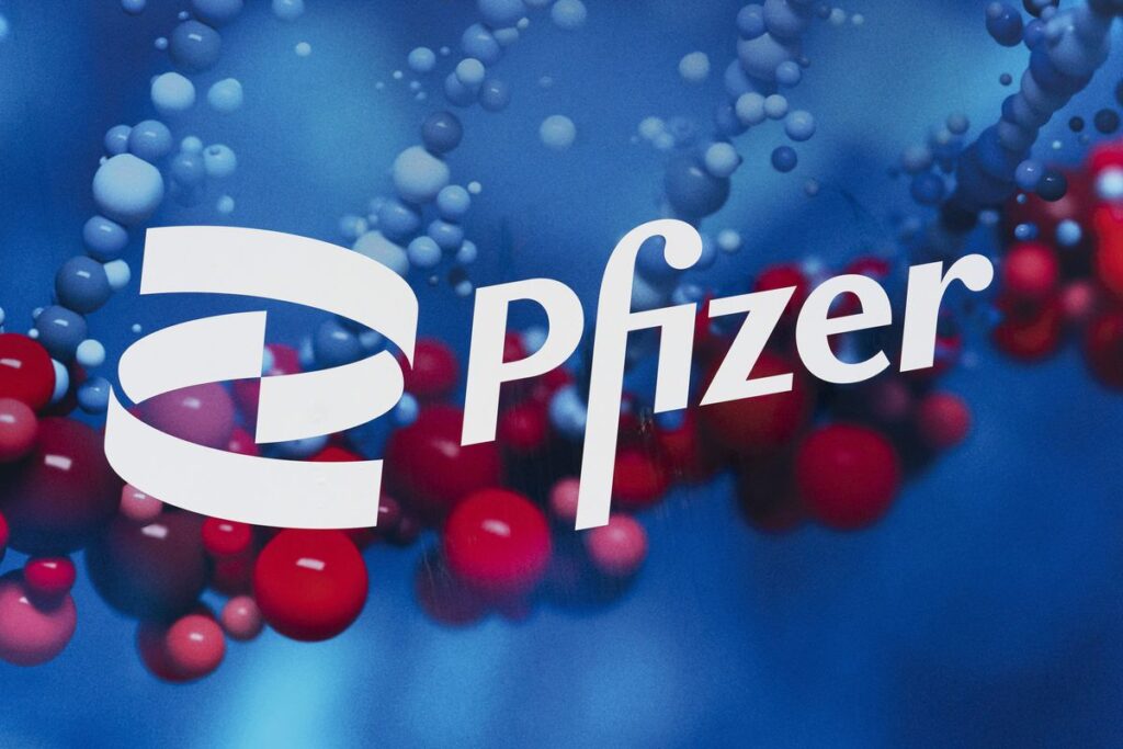 Η Pfizer Inc. υπέγραψε συμφωνία με μια ομάδα  για να επιτρέψει σε άλλους κατασκευαστές να παρασκευάσουν το πειραματικό της χάπι για την COVID-19