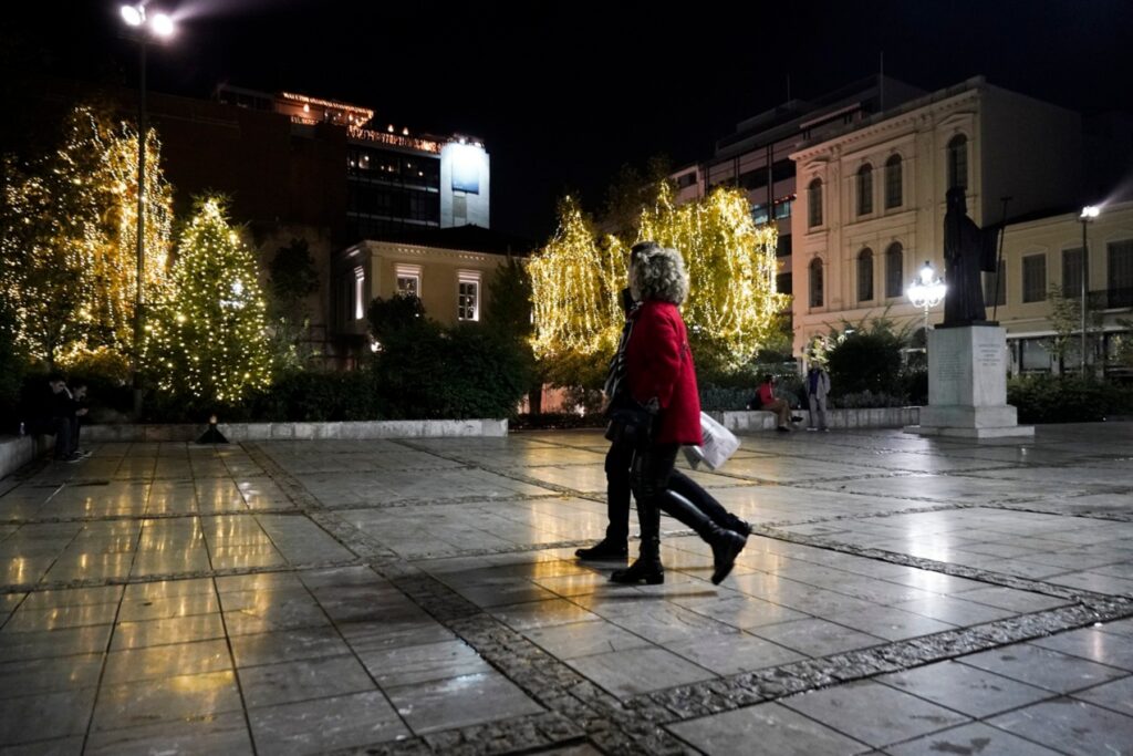 Ο Παυλάκης προειδοποιεί για τσουνάμι νεκρών μέχρι την Πρωτοχρονιά