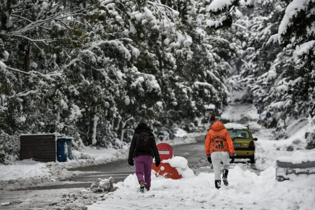 Εισηγήσεις για κλειστά σχολεία Δευτέρα και Τρίτη στην Αττική