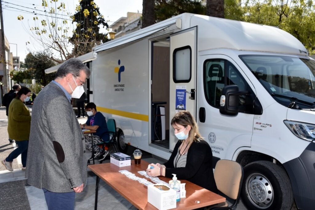 Κορωνοϊός Κρούσματα 26/02: 51 νεκροί, 11.883 νέα κρούσματα και 425 διασωληνωμένοι