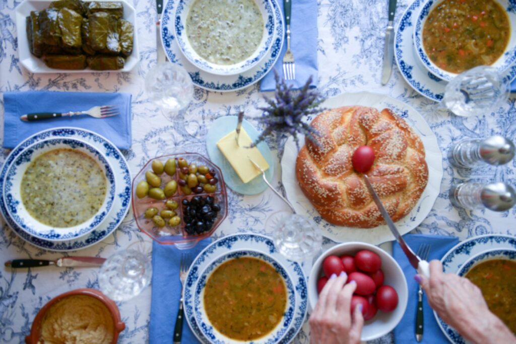 Οδηγίες του ΕΟΔΥ για την ασφαλή κατανάλωση τροφίμων κατά τη διάρκεια του Πάσχα