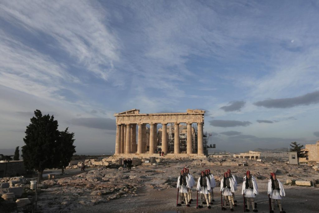 Πτώση θερμοκρασίας και επιδείνωση του καιρού σε όλη τη χώρα