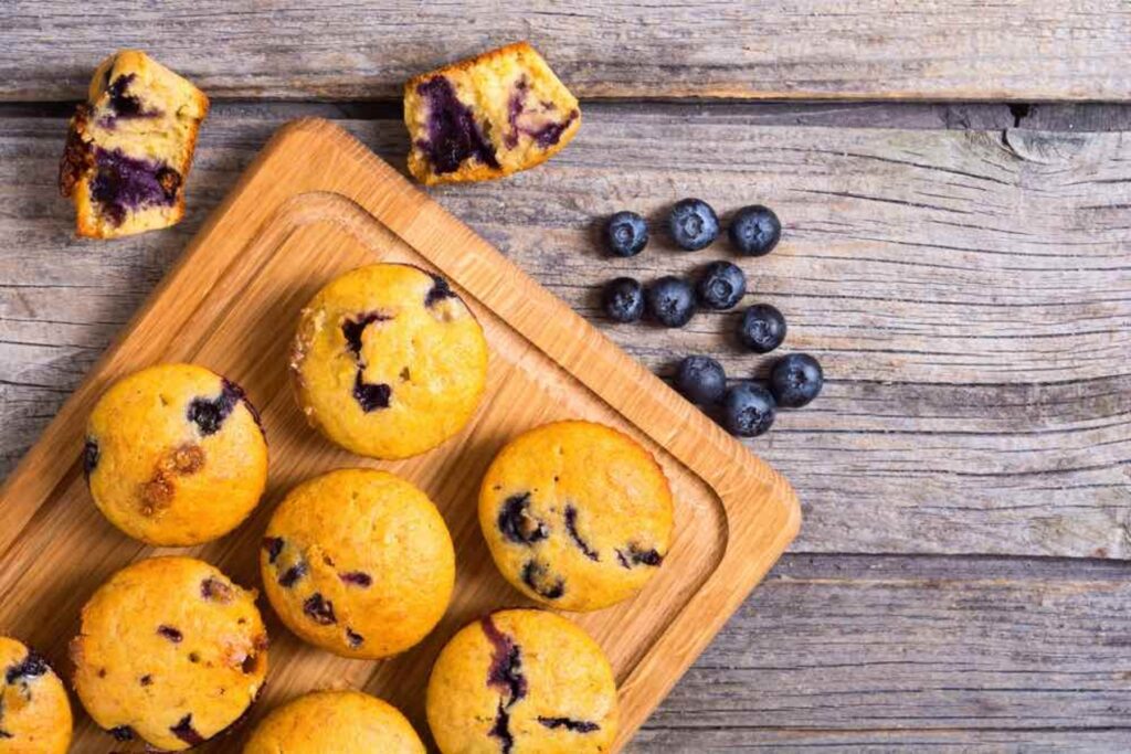 Muffins με μπανάνα και blueberry για τις μικρές ηλικίες!