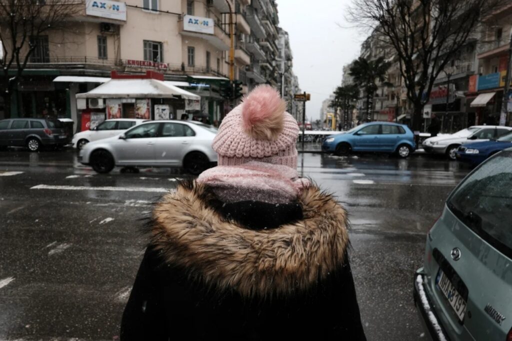 Μικρή πτώση της θερμοκρασίας με χιόνια στα ηπειρωτικά