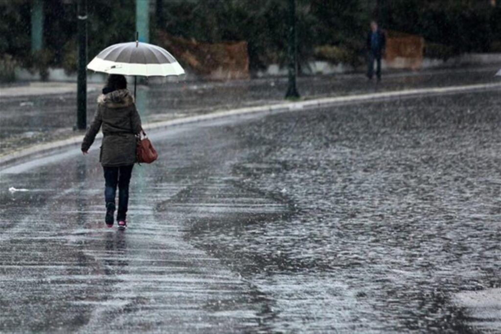 Αυξημένες νεφώσεις με τοπικές βροχές και σποραδικές καταιγίδες