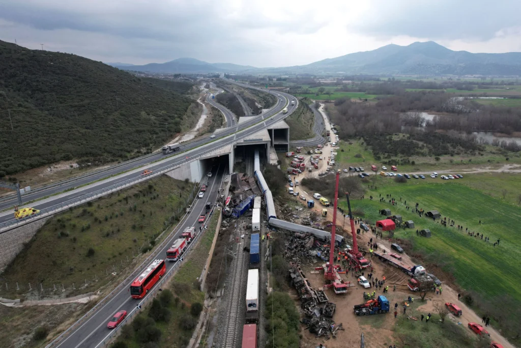 Τέμπη: Εξανεμίζονται οι ελπίδες για επιζώντες στα χαλάσματα