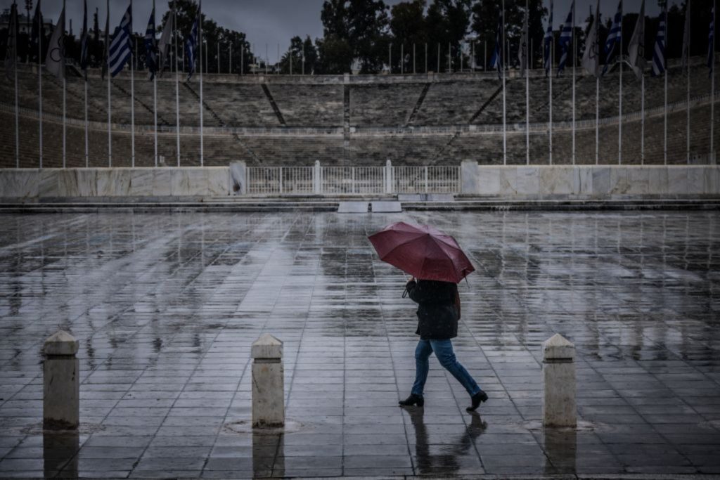 Κι άλλη μικρή πτώση με βροχές σε ολόκληρη τη χώρα