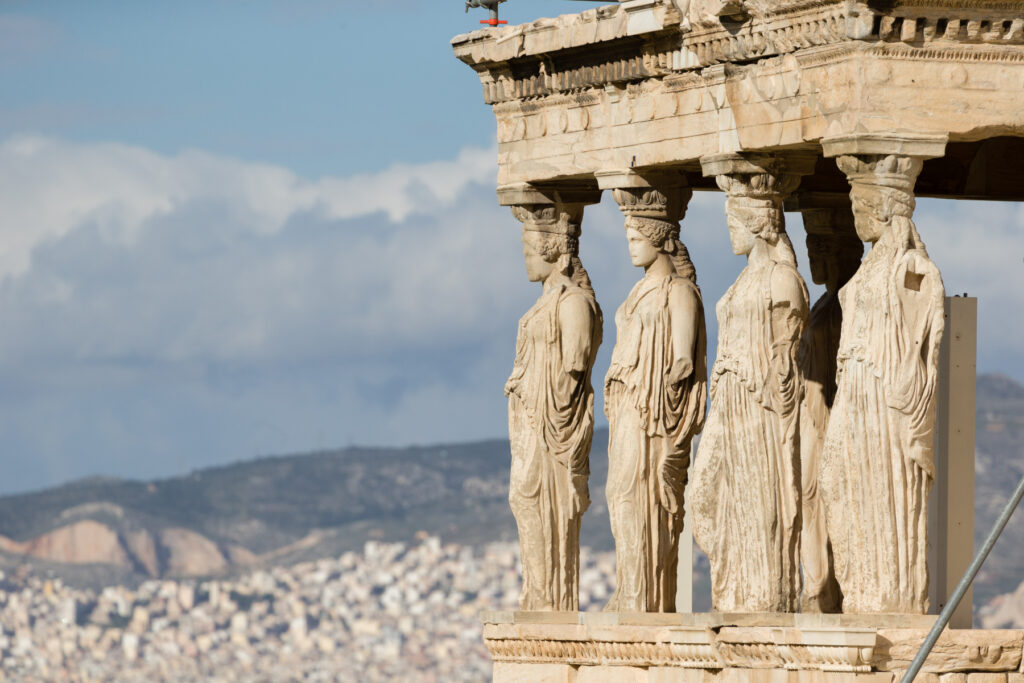 Αίθριος ο καιρός με λίγες νεφώσεις σε όλη τη χώρα