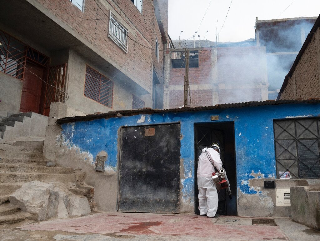 Δάγκειος Πυρετός: Η προσπάθεια απολύμανσης του Περού αποσκοπεί στον περιορισμό της επιδημίας