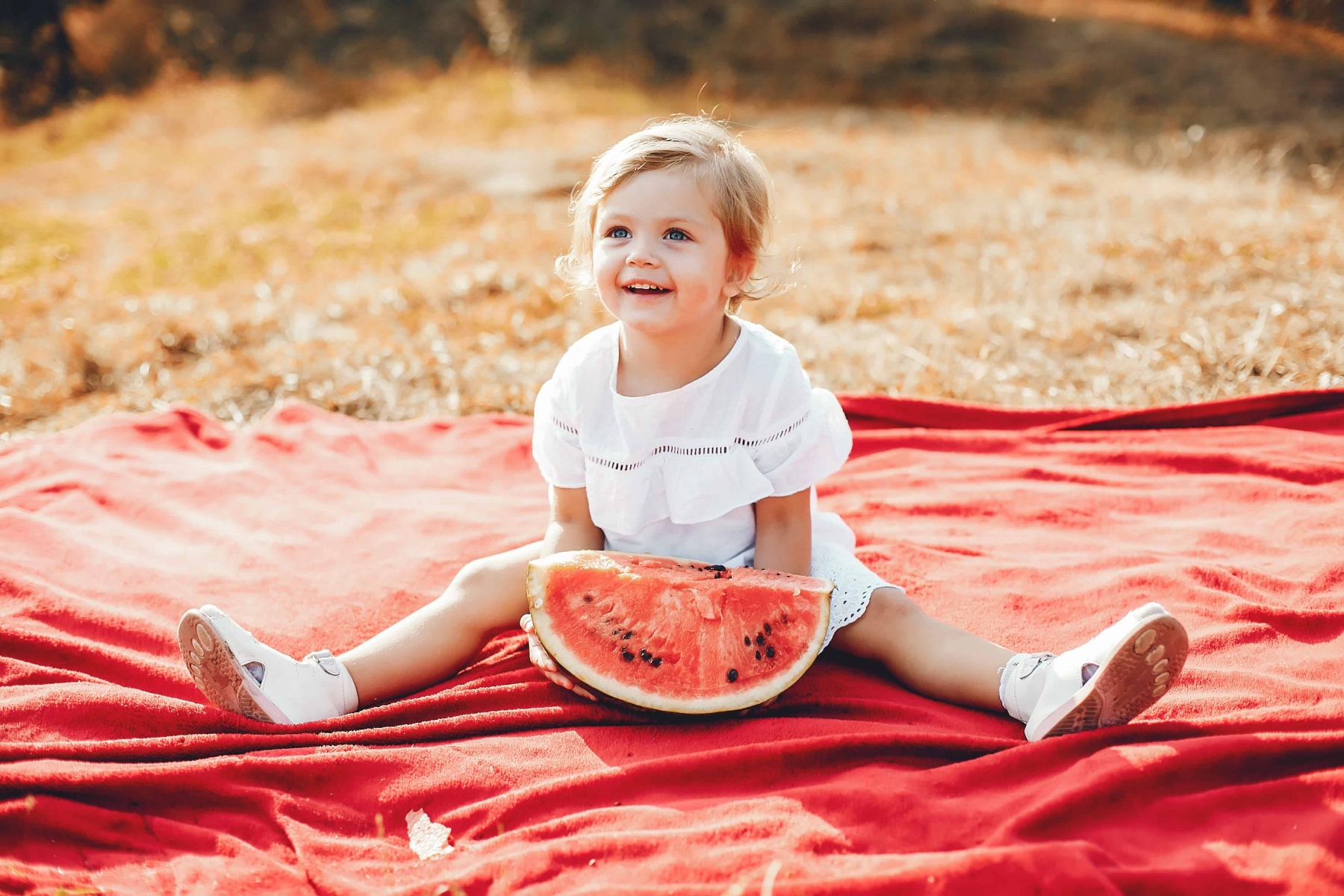 Παιδική διατροφή καλοκαίρι: Tips για θρεπτικό φαγητό και σωστή ενυδάτωση