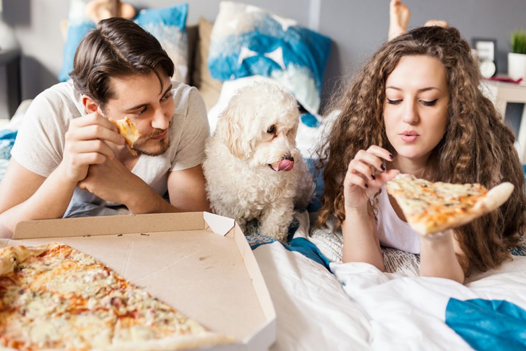 Πώς μπορείτε να συμπεριφερθείτε σε μια cheat day;