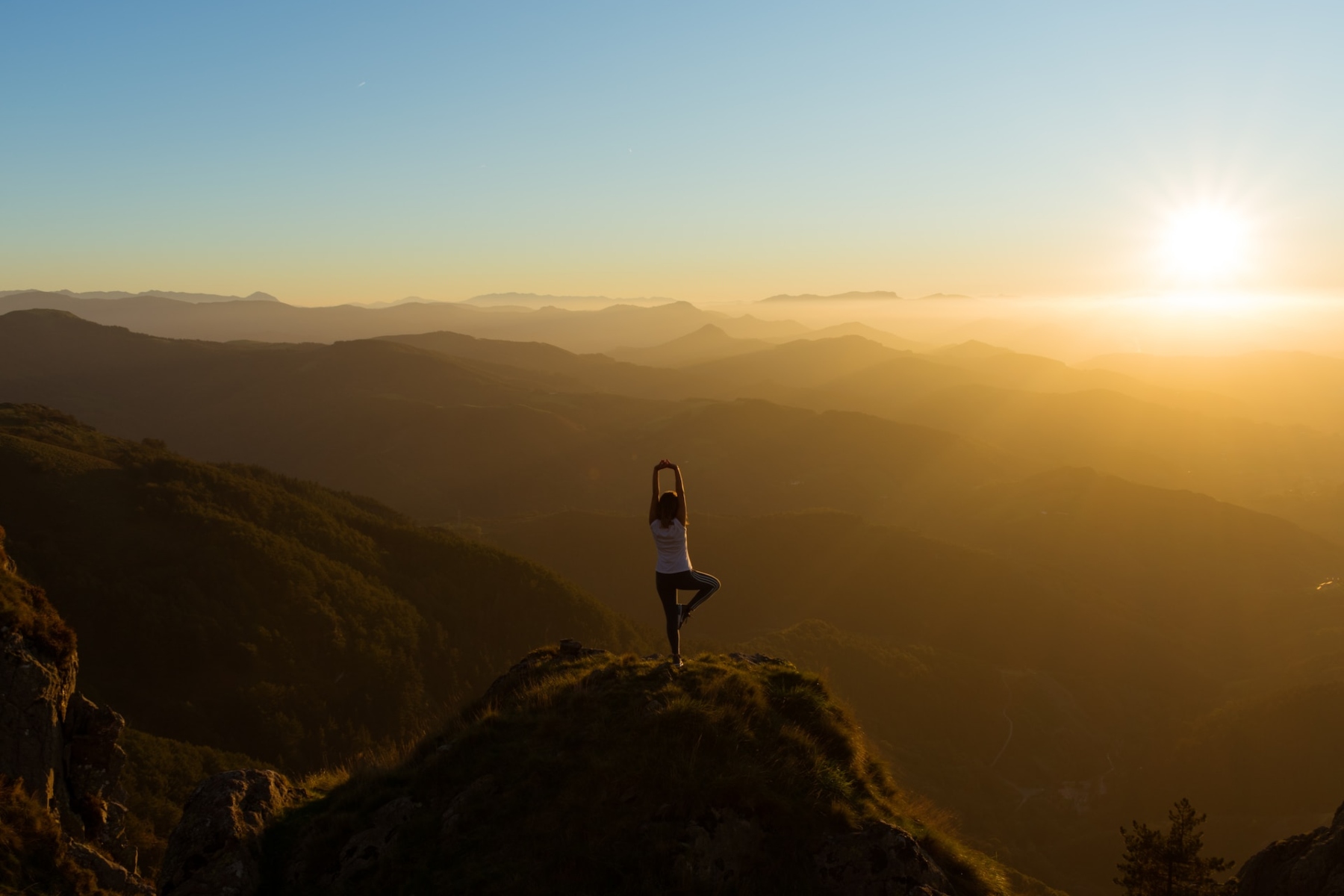 Γιόγκα Rajakapotasana: Πώς να εξασκηθείτε σε αυτή την πόζα γιόγκα, τα οφέλη και οι προφυλάξεις