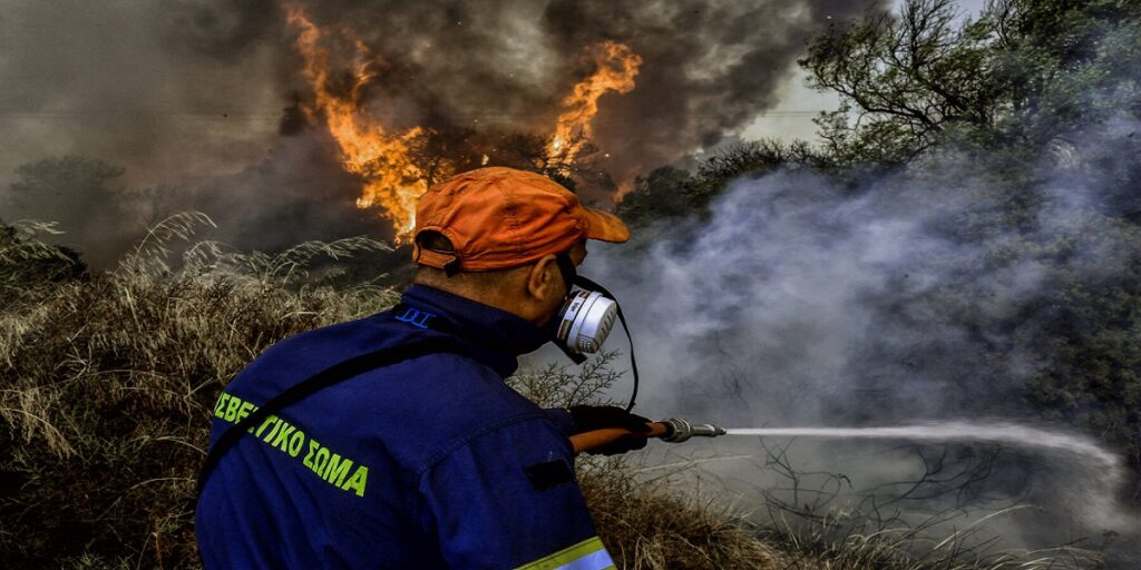 Υποβάθμιση της ποιότητας του αέρα σε όλη την Ελλάδα από τα πύρινα μέτωπα - Ευπαθείς ομάδες