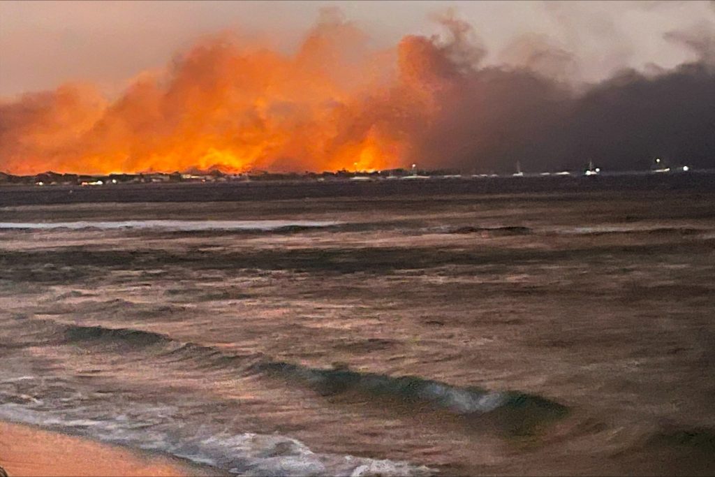 Οι επιζώντες στο Μάουι αντιμετωπίζουν τεράστια εμπόδια ψυχικής υγείας