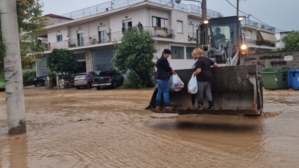 Συναγερμός στο Υπουργείο Υγείας για κίνδυνο έξαρσης επιδημιών στη Θεσσαλία