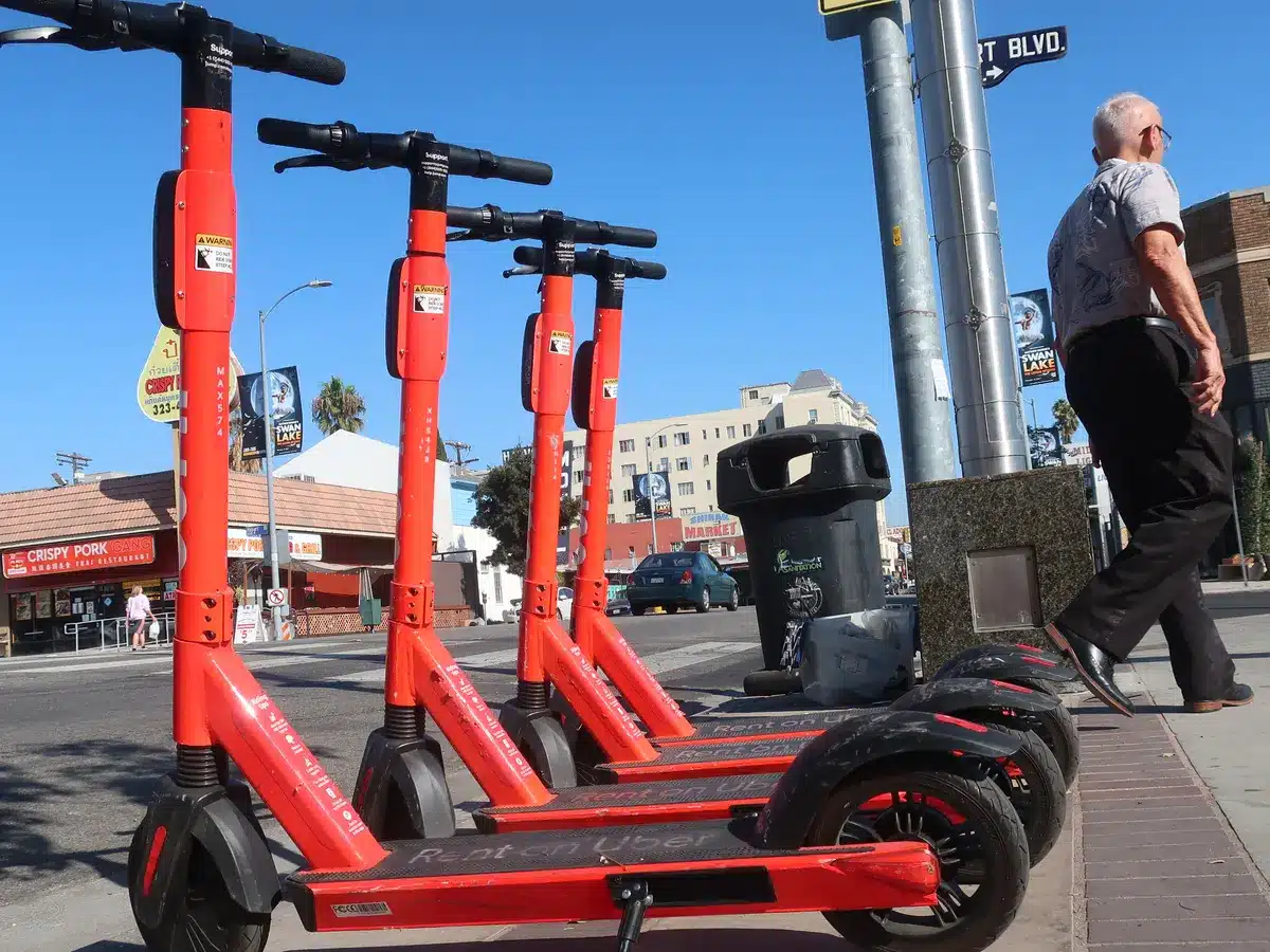 Ε-SCOOTER: Οι τραυματισμοί από ηλεκτρικά σκούτερ αυξήθηκαν περισσότερο από 70% το 2020-2021