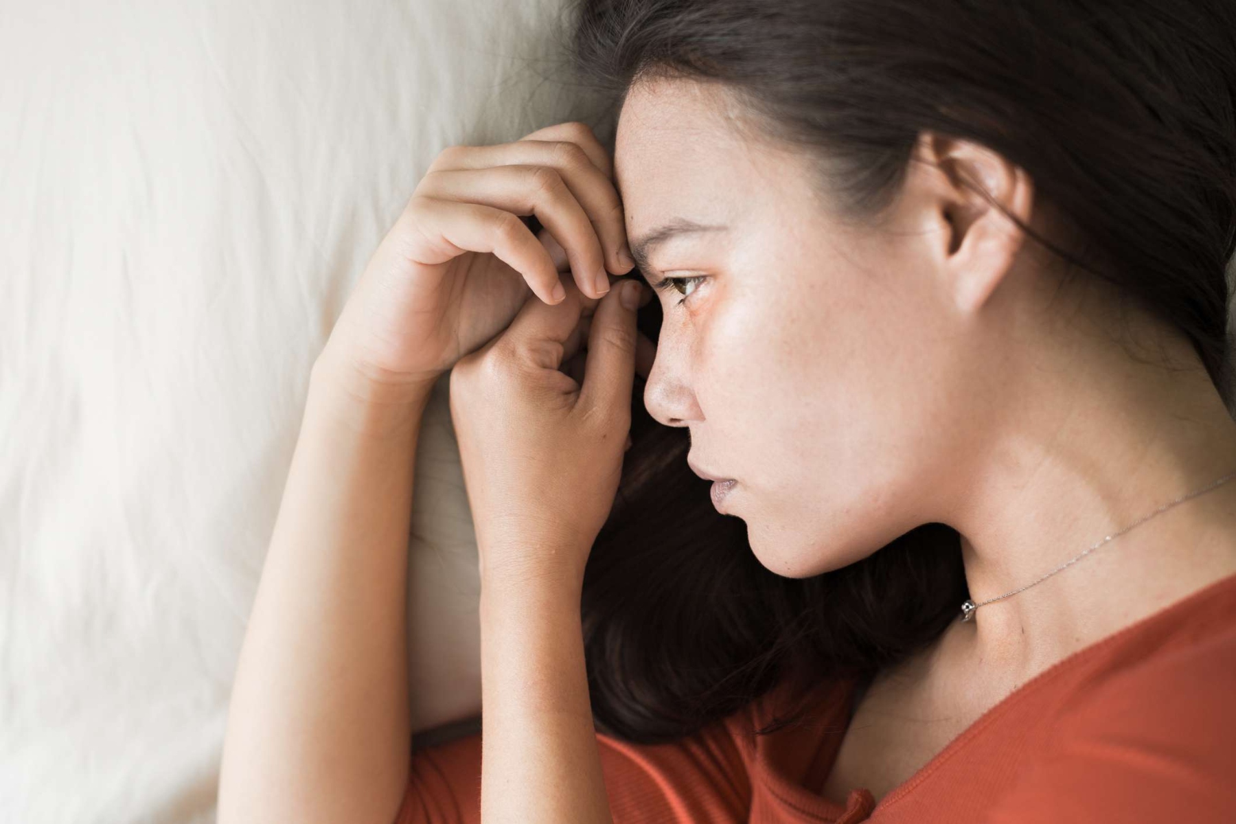 Οι μισοί ασθενείς με δερματικές παθήσεις υποφέρουν από διαταραχές ύπνου