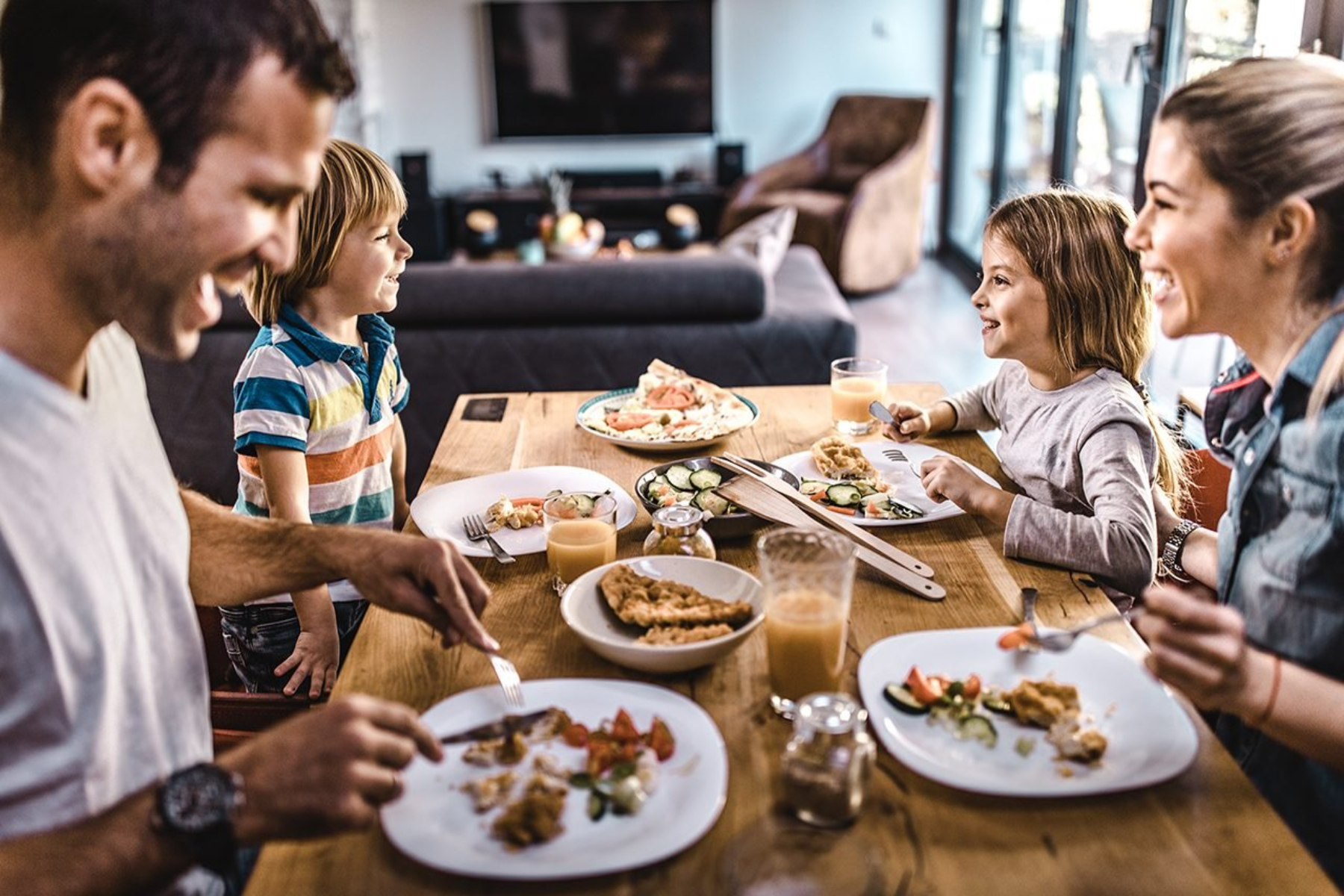 Δείπνο: Ποια είναι τα πιο νόστιμα και γρήγορα φαγητά για οικογενειακά τραπέζια;