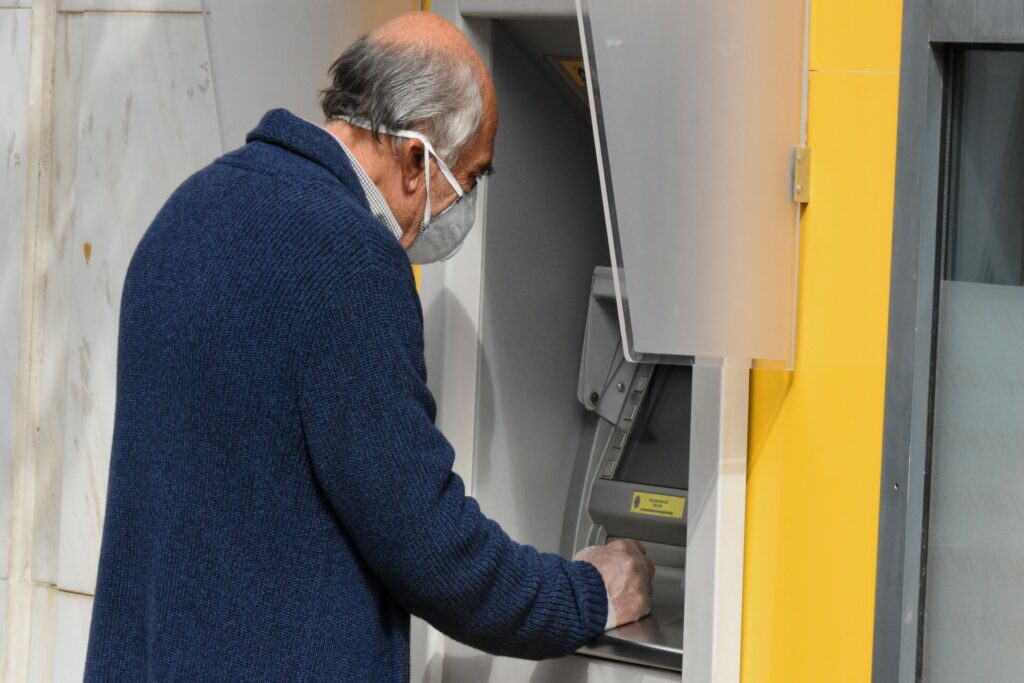 Ποιοι συνταξιούχοι και πότε θα πληρώσουν την ειδική εισφορά 10%;