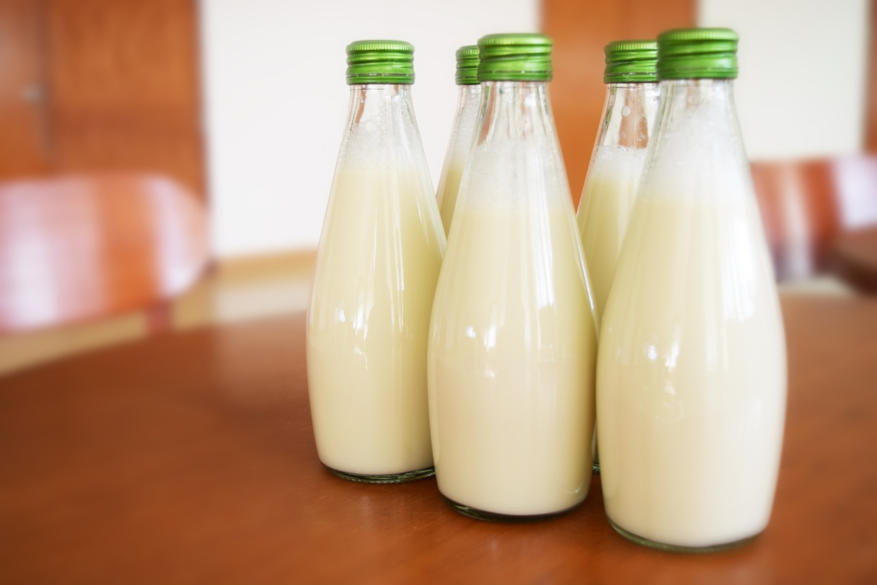 Γάλα: Οι πωλήσεις ακατέργαστου γάλακτος αυξάνονται. Ποιοι είναι,όμως ,οι κίνδυνοι; 