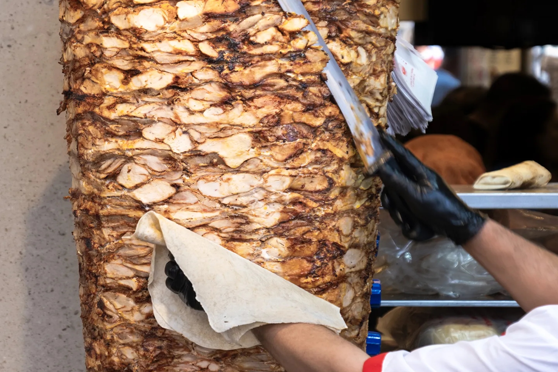 Γεύσεις Μέσης Ανατολής: Κεμπάπ κοτόπουλου Shawarma 