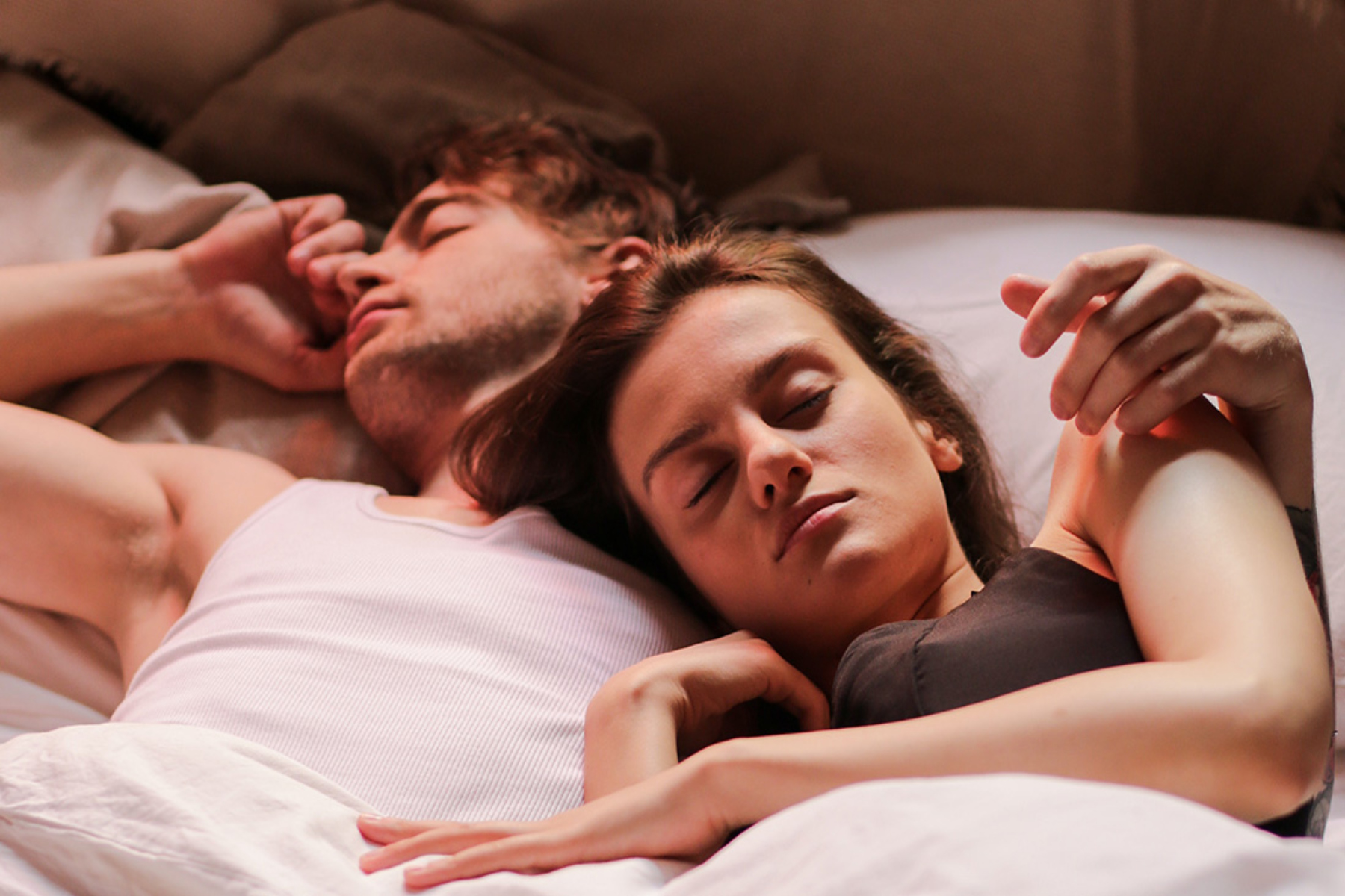 Sexsomnia: Όλα όσα πρέπει να γνωρίζετε για το σεξ κατά τη διάρκεια του ύπνου