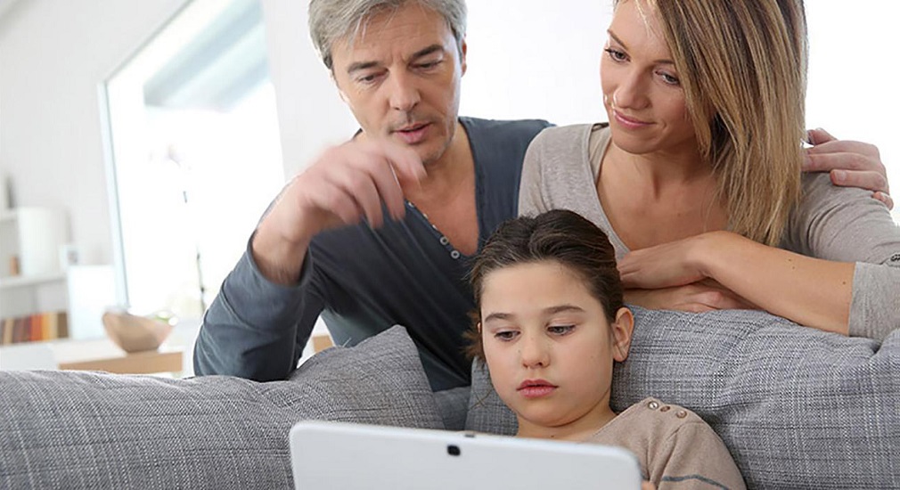 Γονική Μέριμνα Πρακτικές: Μελέτη δείχνει ότι οι γονείς «έχουν» δύναμη στη χρήση της οθόνης από τα μικρά παιδιά