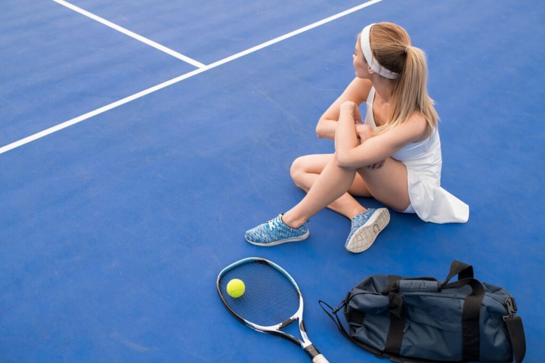 Καλοκαίρι τένις: 7 συμβουλές τένις για αρχάριους τους καλοκαιρινούς μήνες