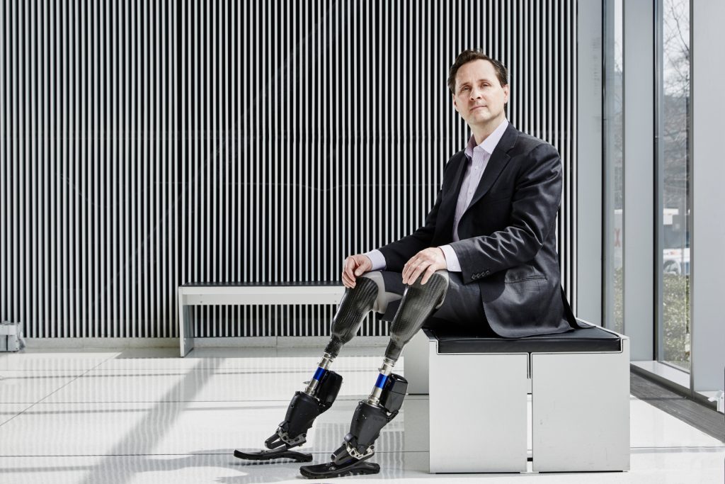 Το MIT αναπτύσσει προσθετικά πόδια που ελέγχονται από το νευρικό σύστημα των ακρωτηριασμένων