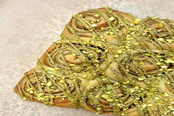 Pistachio Rolls smallready