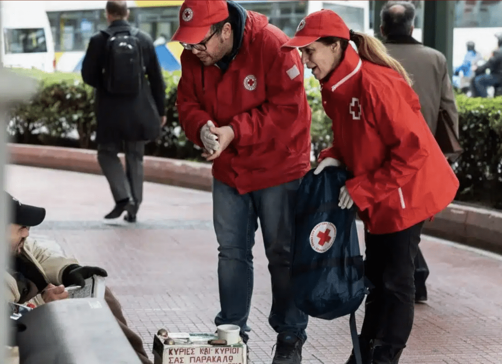 Eορταστικά γεύματα στους άστεγους συνανθρώπους μας