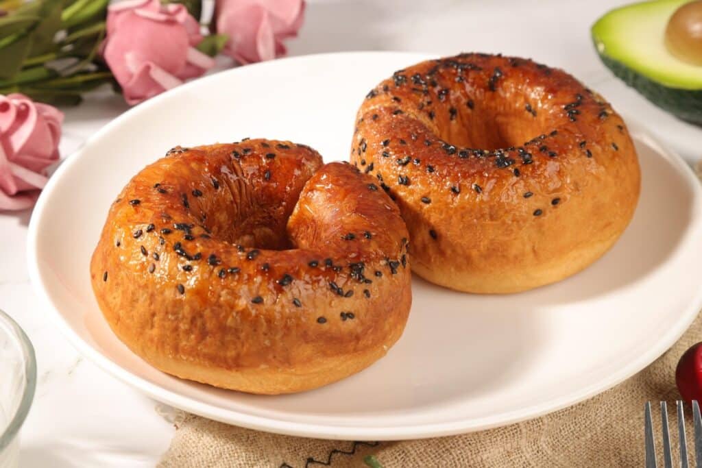 Πώς να φτιάξετε σπιτικά Bagels βήμα προς βήμα;