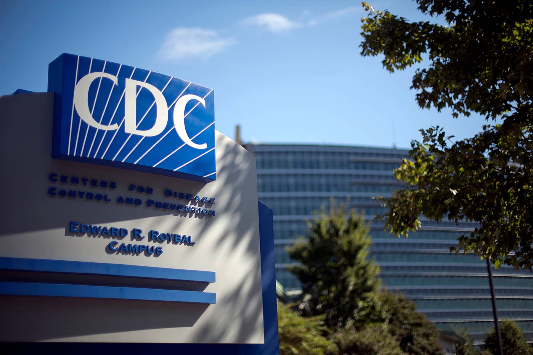 CDC: Βασικοί ιστότοποι υγείας εξαφανίζονται μετά από εντολές Τραμπ